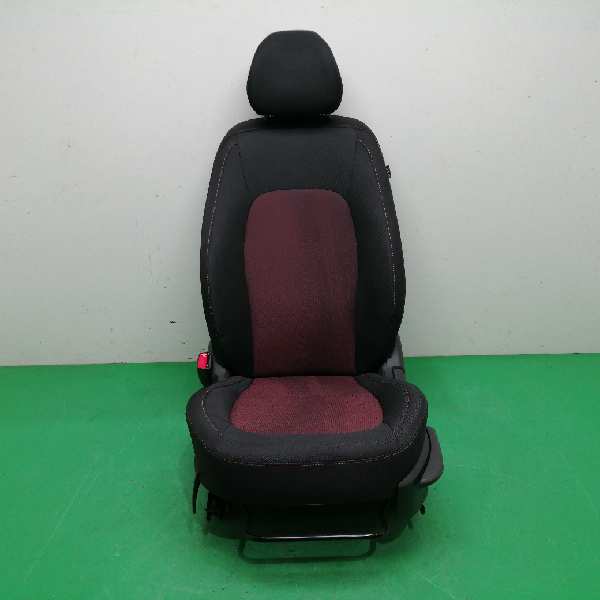 ASIENTO DELANTERO IZQUIERDO