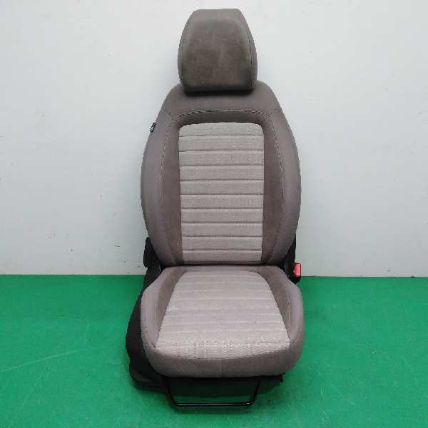 ASIENTO DELANTERO DERECHO