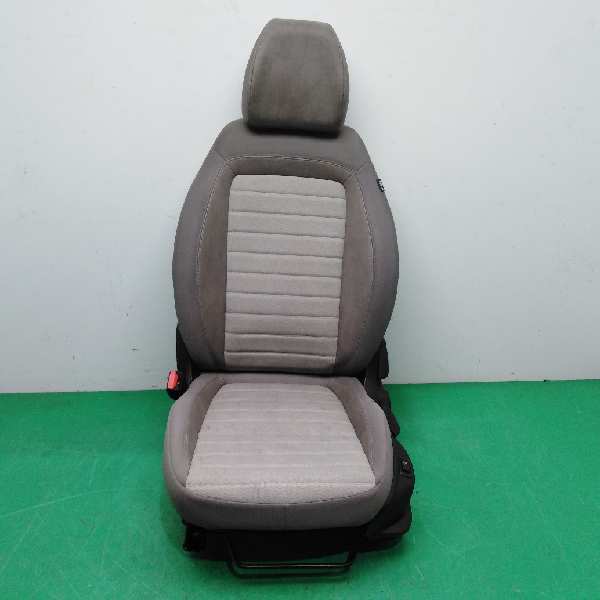 ASIENTO DELANTERO IZQUIERDO