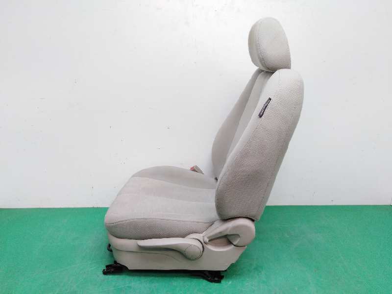 ASIENTO DELANTERO IZQUIERDO