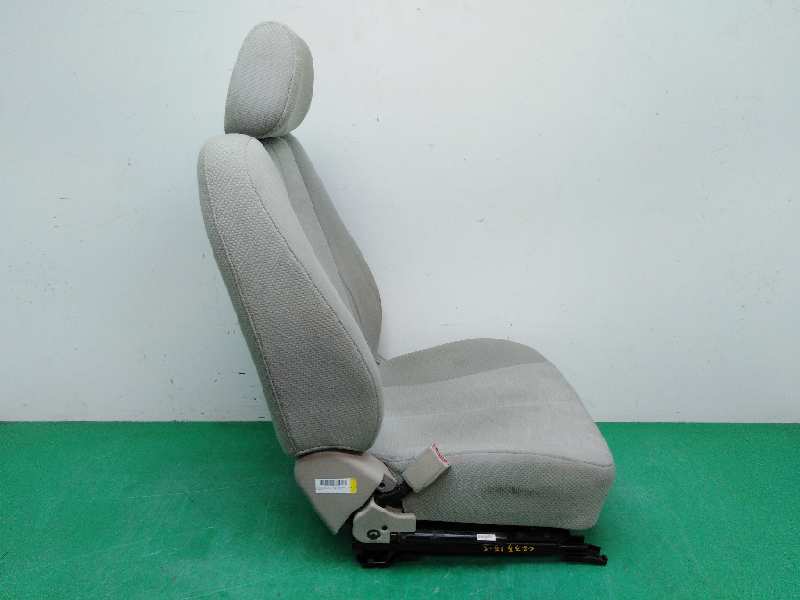 ASIENTO DELANTERO IZQUIERDO