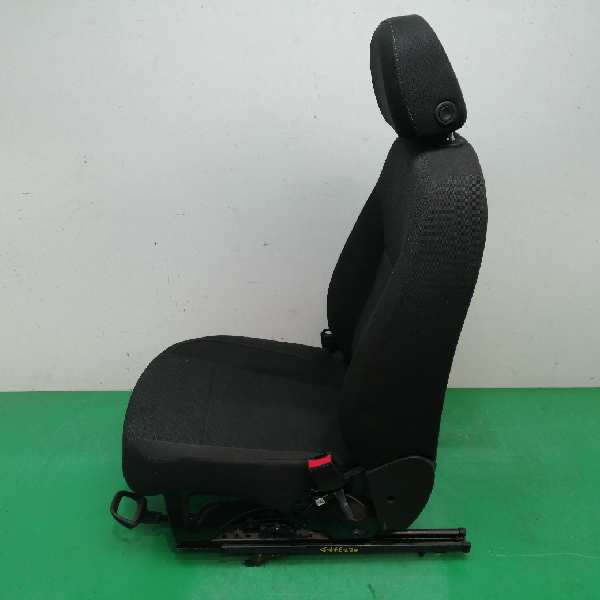 ASIENTO DELANTERO DERECHO