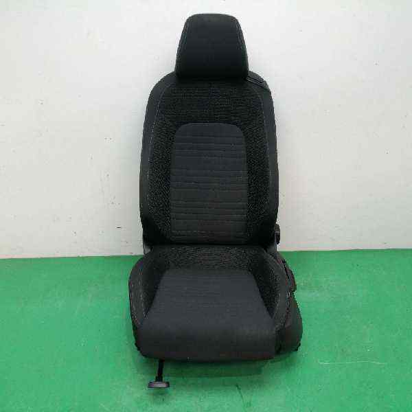 ASIENTO DELANTERO IZQUIERDO