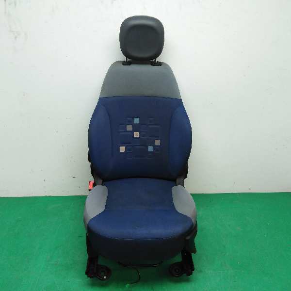 ASIENTO DELANTERO IZQUIERDO