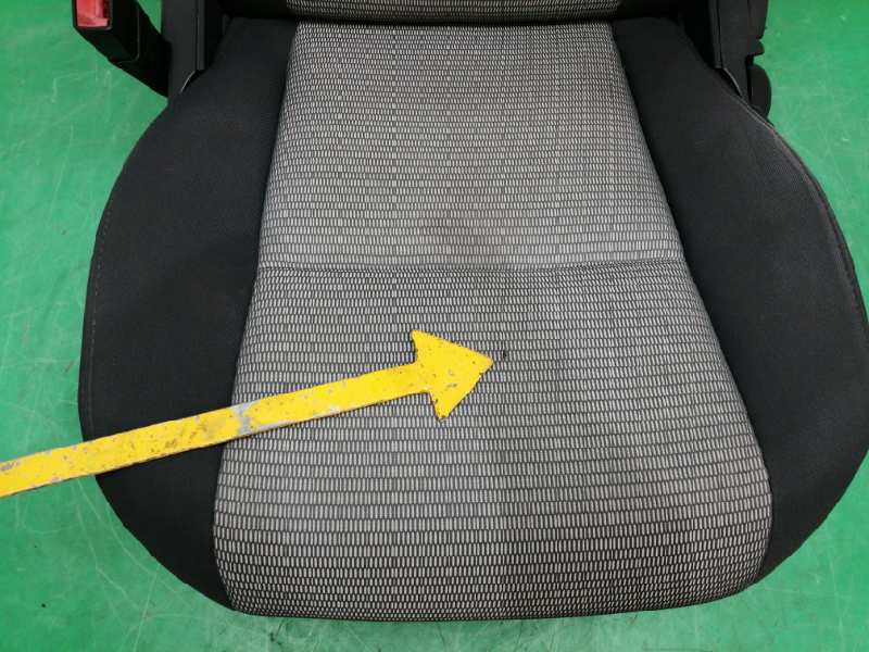 ASIENTO DELANTERO IZQUIERDO