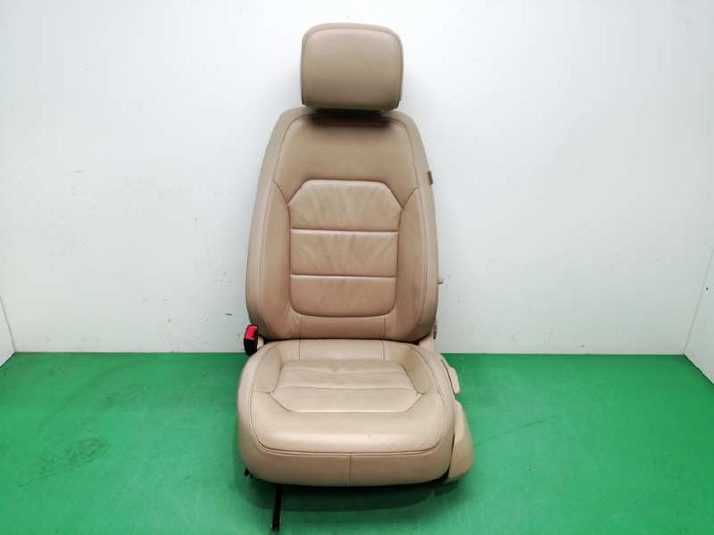 ASIENTO DELANTERO IZQUIERDO