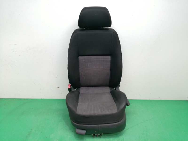 ASIENTO DELANTERO IZQUIERDO