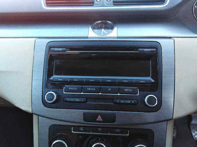 SISTEMA AUDIO / RADIO CD