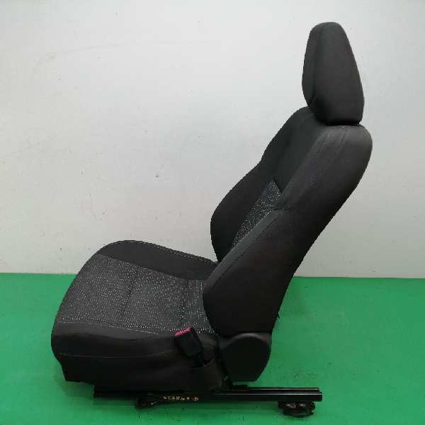 ASIENTO DELANTERO DERECHO