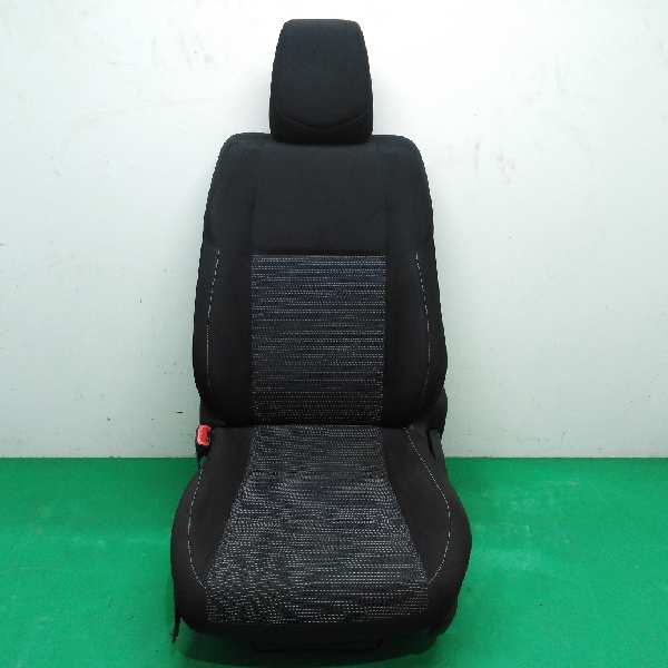 ASIENTO DELANTERO IZQUIERDO