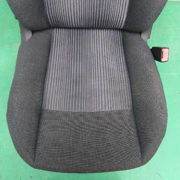 ASIENTO DELANTERO DERECHO