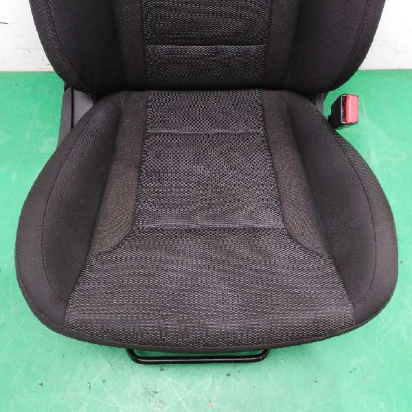 ASIENTO DELANTERO DERECHO