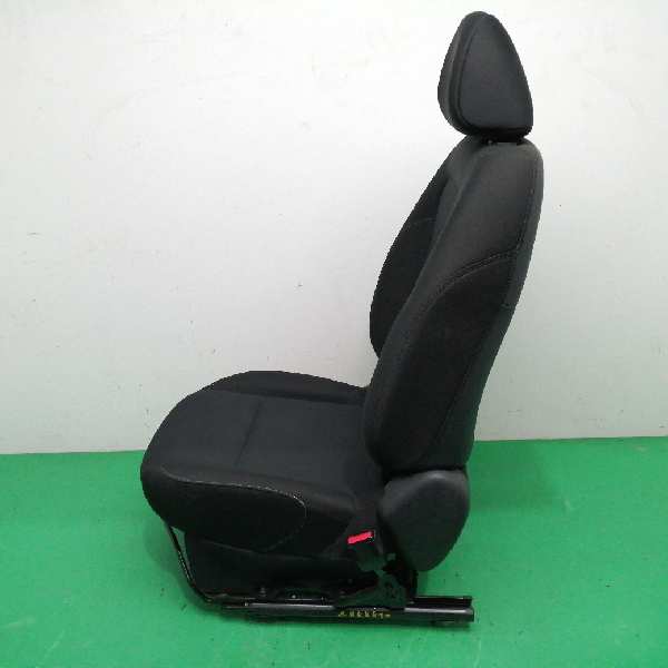 ASIENTO DELANTERO DERECHO