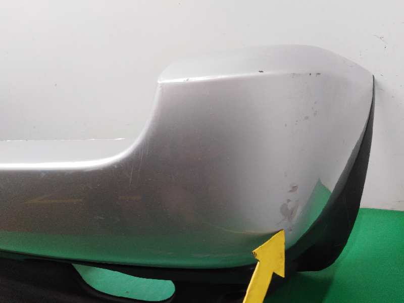 PARAGOLPES TRASERO
