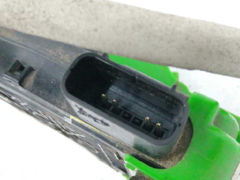 CERRADURA PUERTA TRASERA DERECHA 