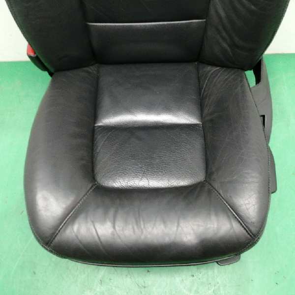 ASIENTO DELANTERO IZQUIERDO