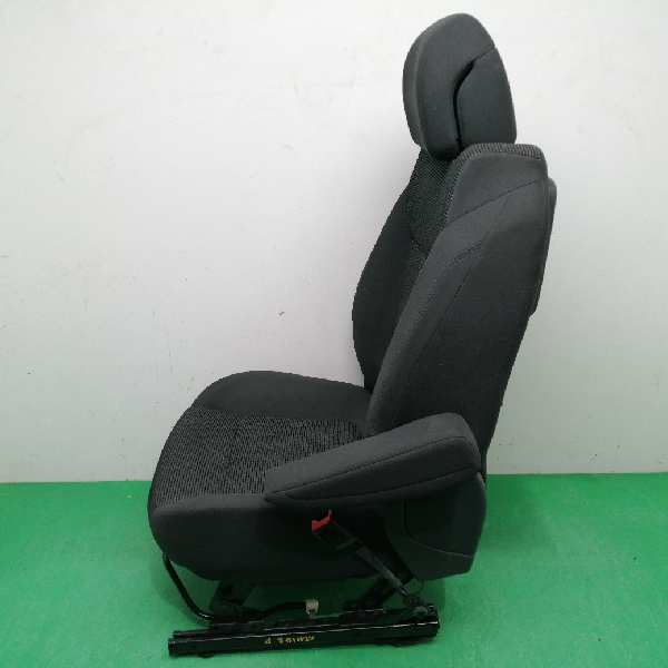 ASIENTO DELANTERO DERECHO