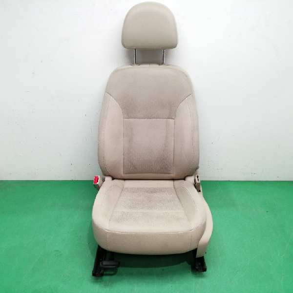 ASIENTO DELANTERO IZQUIERDO