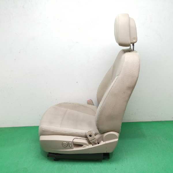 ASIENTO DELANTERO IZQUIERDO