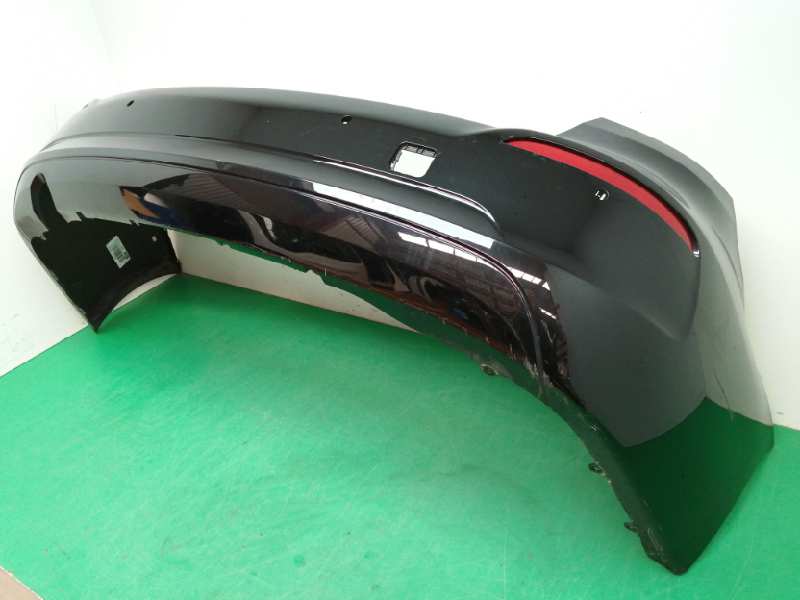 PARAGOLPES TRASERO