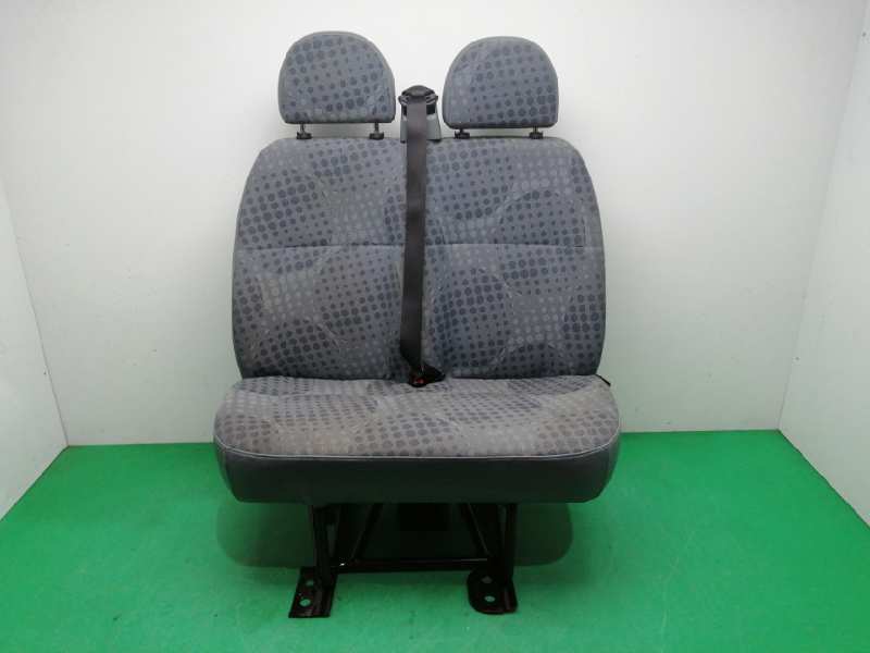 # ASIENTO AUTO DOBLE