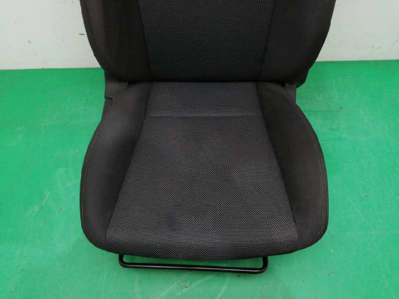 ASIENTO DELANTERO DERECHO