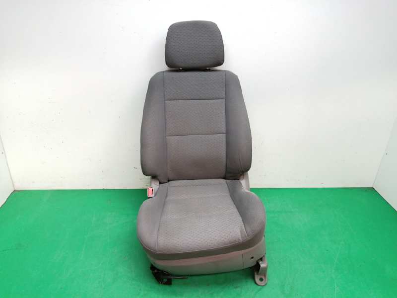 ASIENTO DELANTERO IZQUIERDO