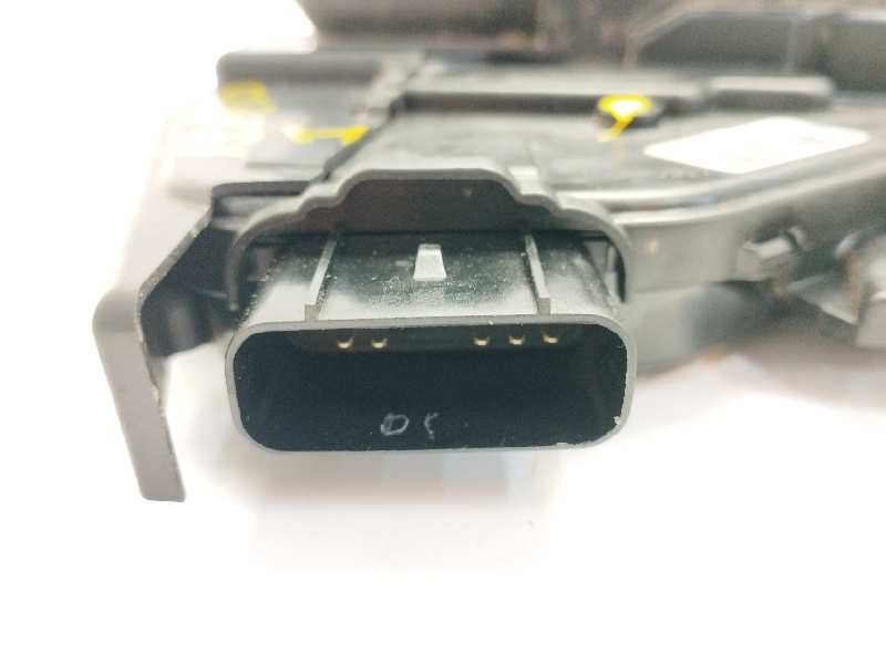 CERRADURA PUERTA DELANTERA IZQUIERDA 