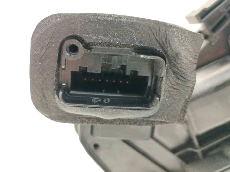 CERRADURA PUERTA TRASERA IZQUIERDA 