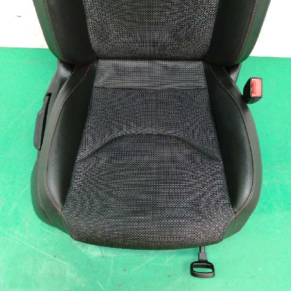 ASIENTO DELANTERO DERECHO