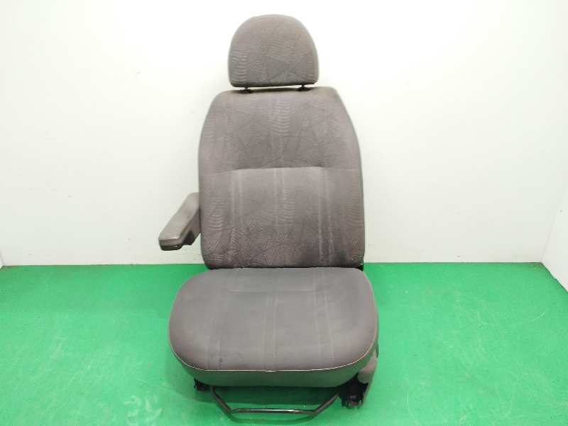 ASIENTO DELANTERO IZQUIERDO