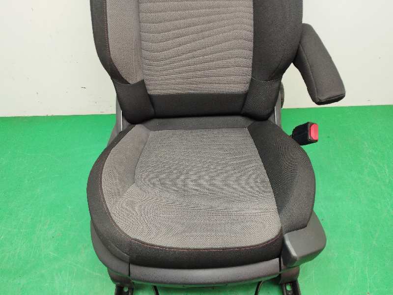 ASIENTO DELANTERO DERECHO