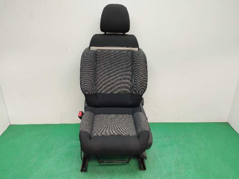 ASIENTO DELANTERO IZQUIERDO