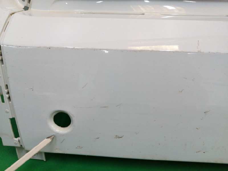 PARAGOLPES TRASERO