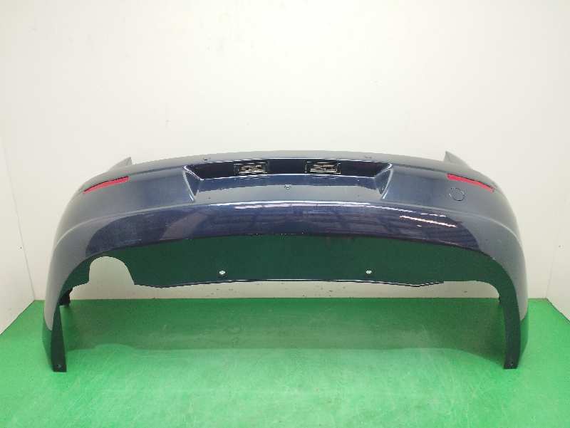 PARAGOLPES TRASERO
