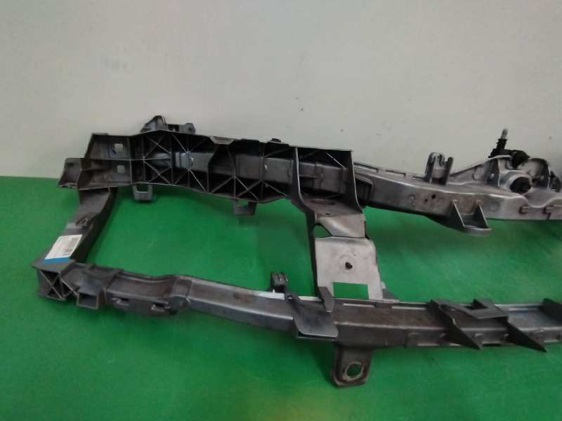 PANEL FRONTAL