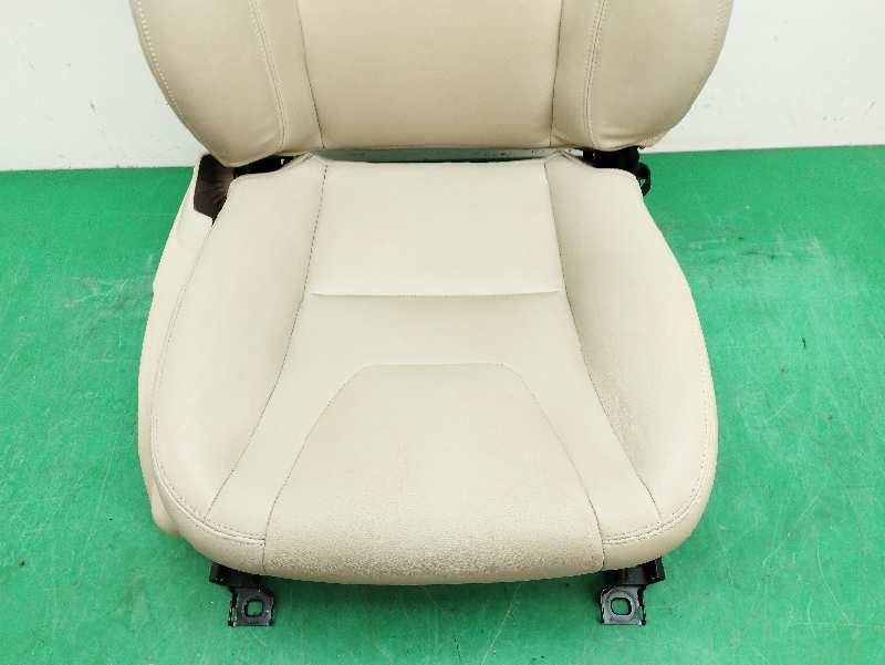 ASIENTO DELANTERO DERECHO