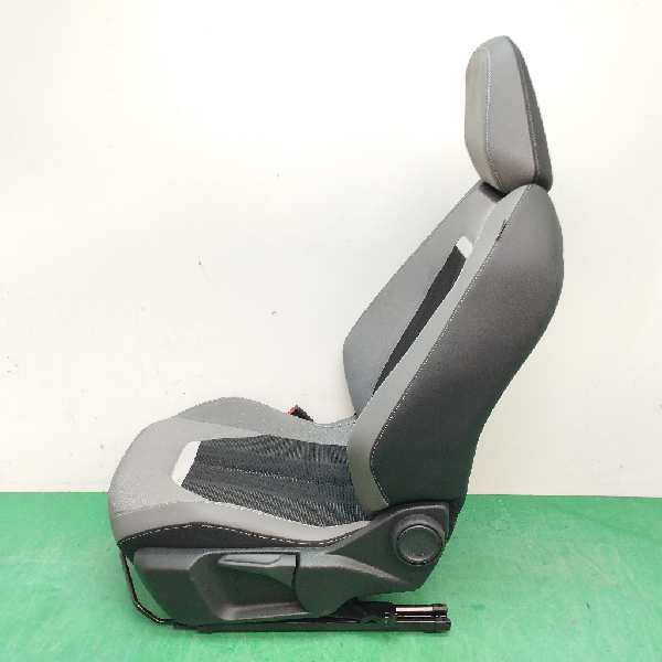 ASIENTO DELANTERO IZQUIERDO