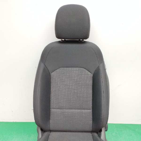 ASIENTO DELANTERO IZQUIERDO