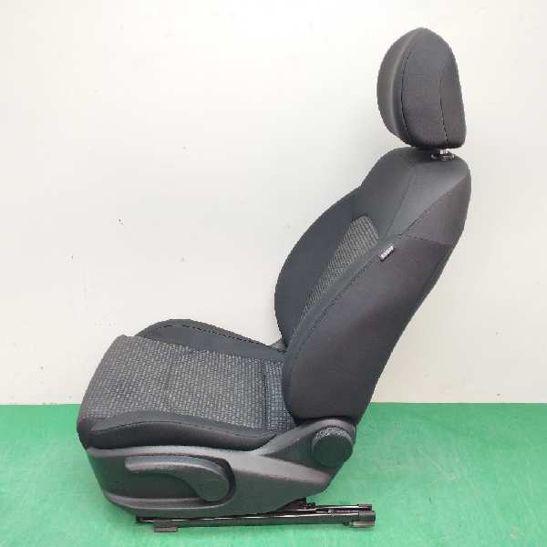 ASIENTO DELANTERO IZQUIERDO