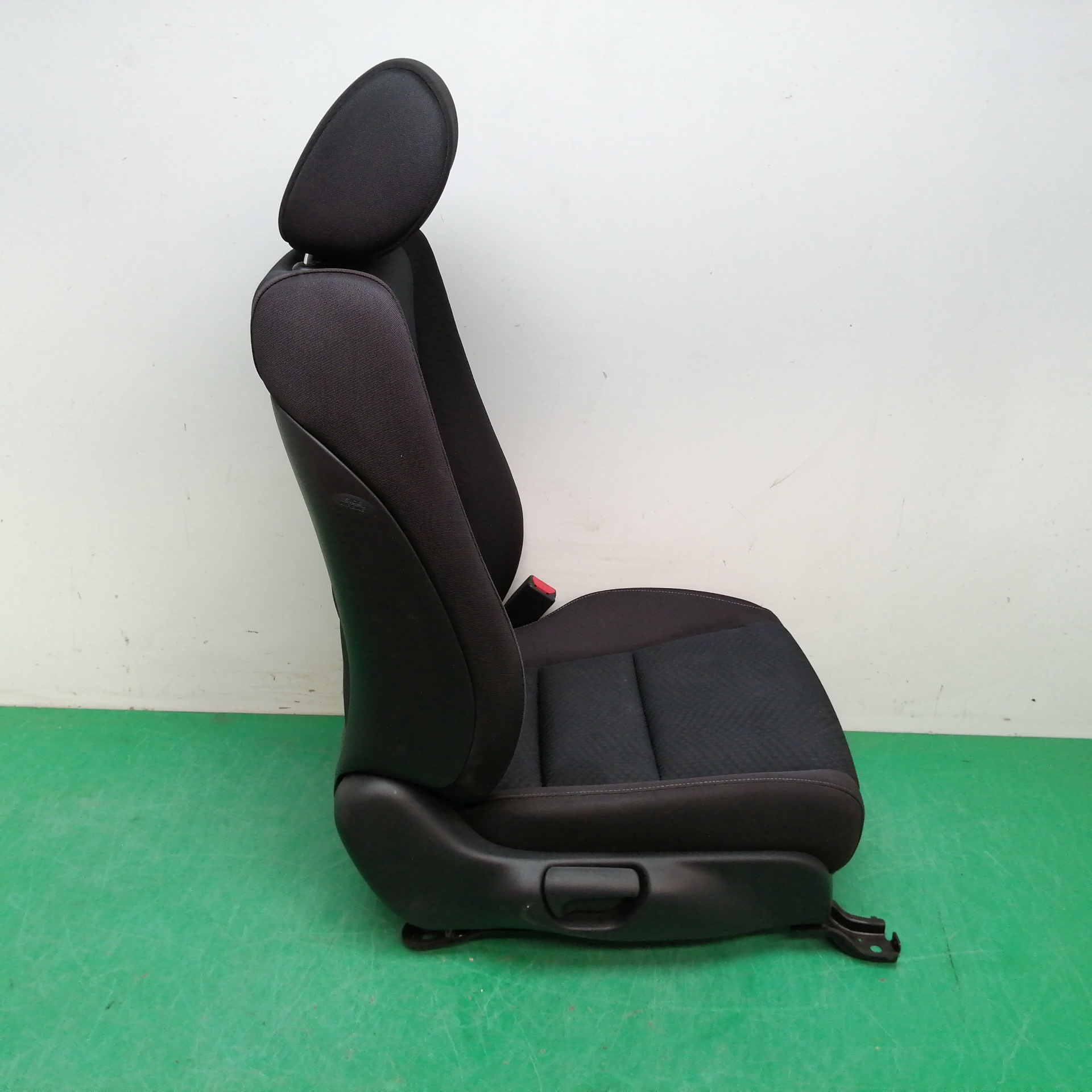 ASIENTO DELANTERO DERECHO