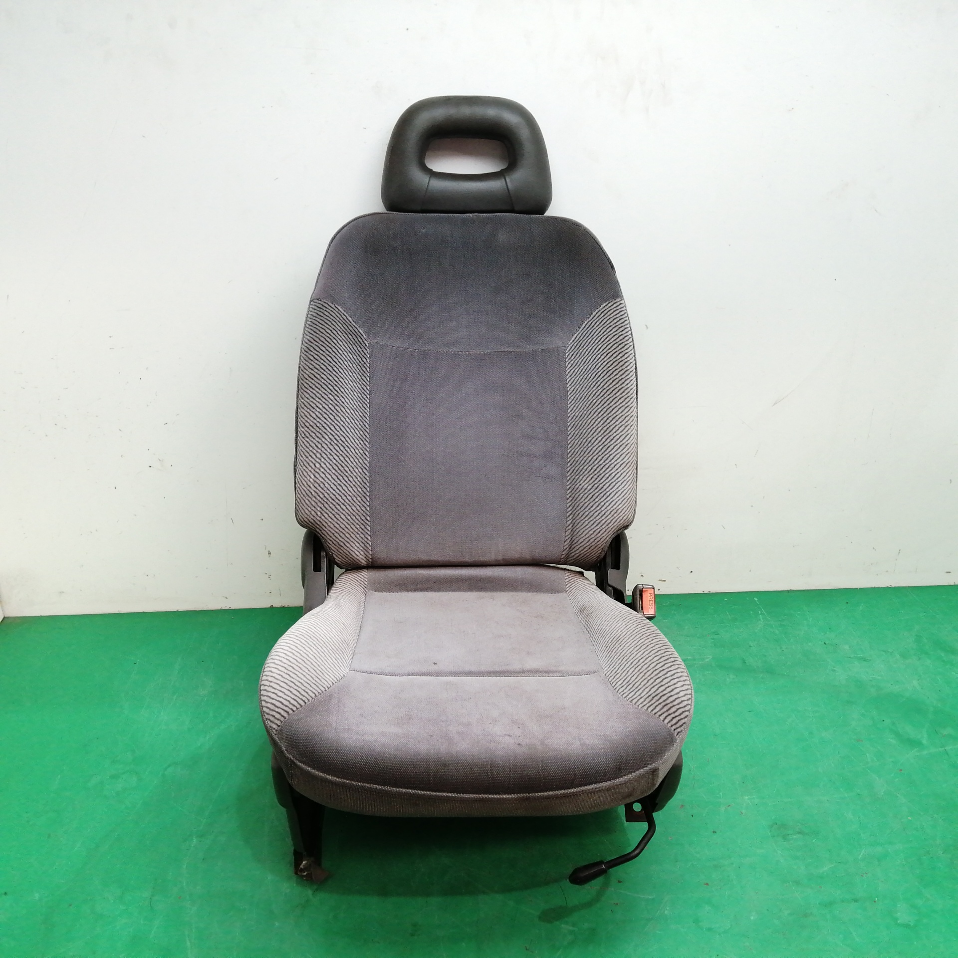 ASIENTO DELANTERO DERECHO