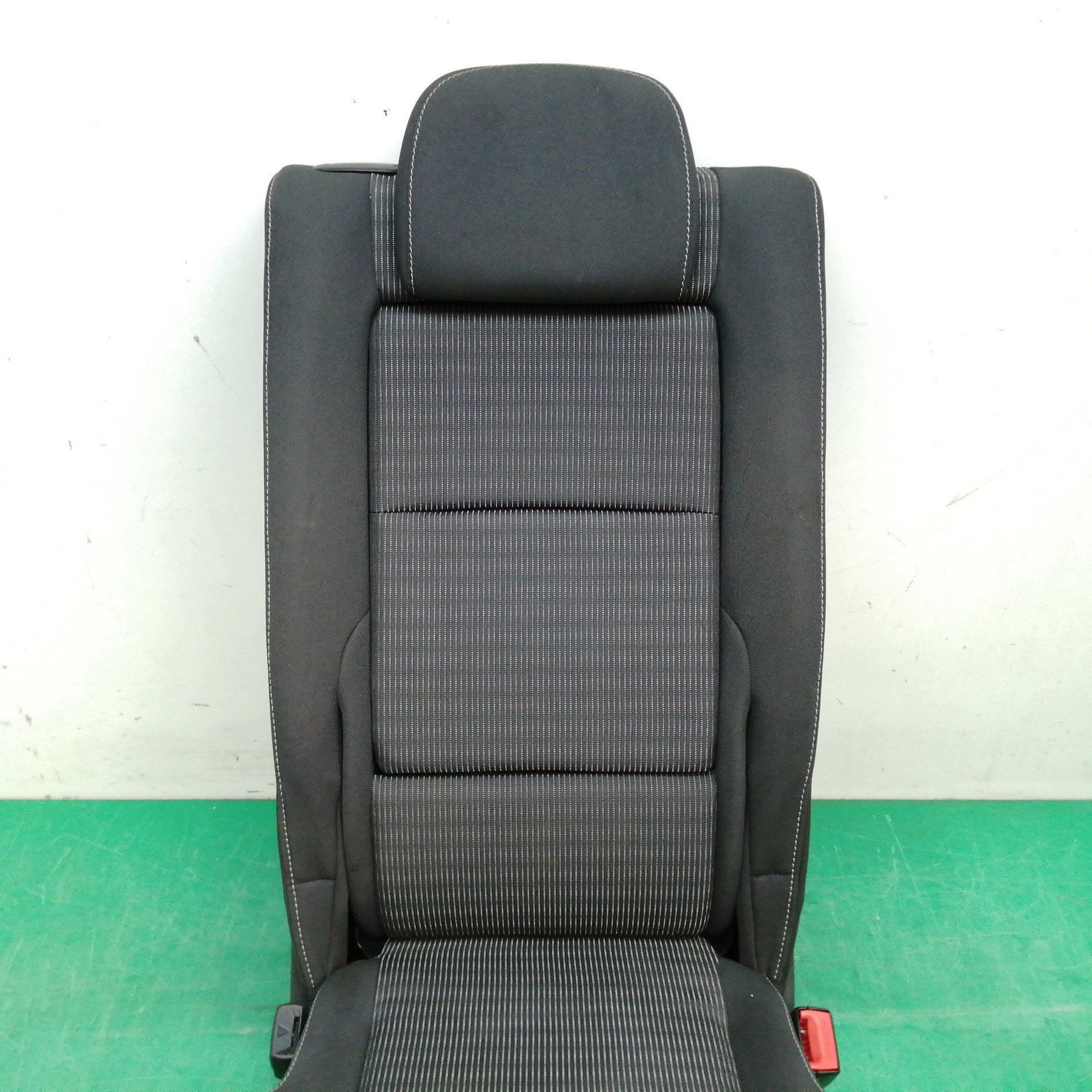 ASIENTO TRASERO MEDIO