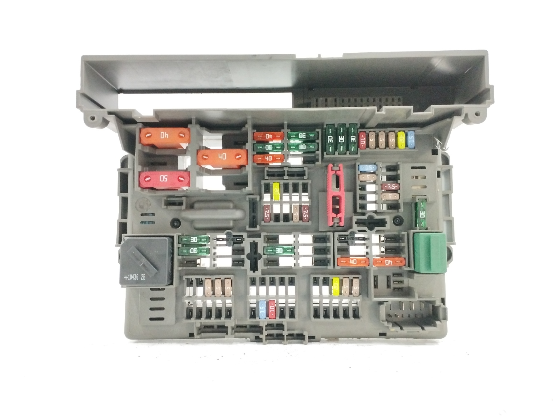 CAJA RELES / FUSIBLES