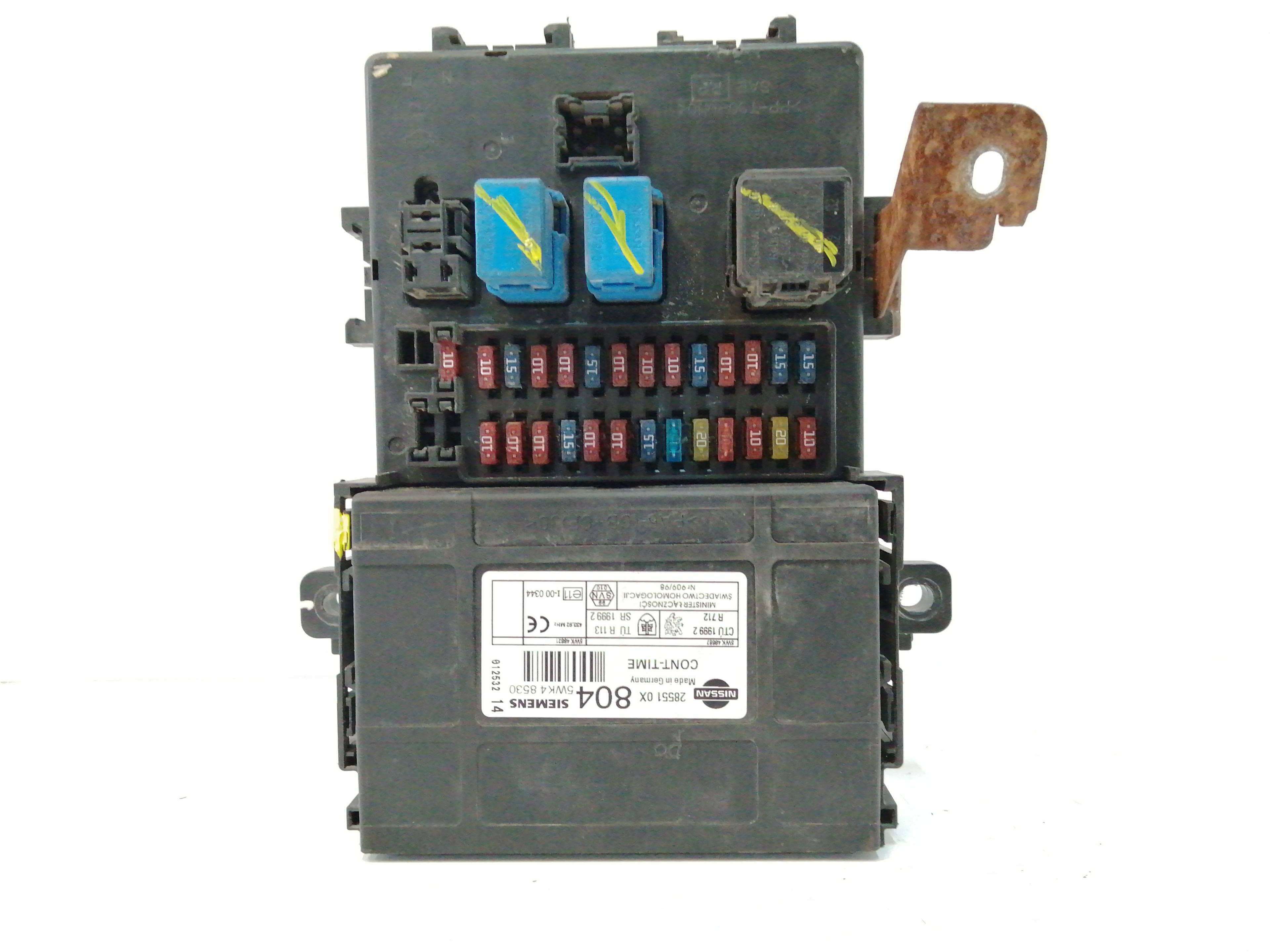 CAJA RELES / FUSIBLES