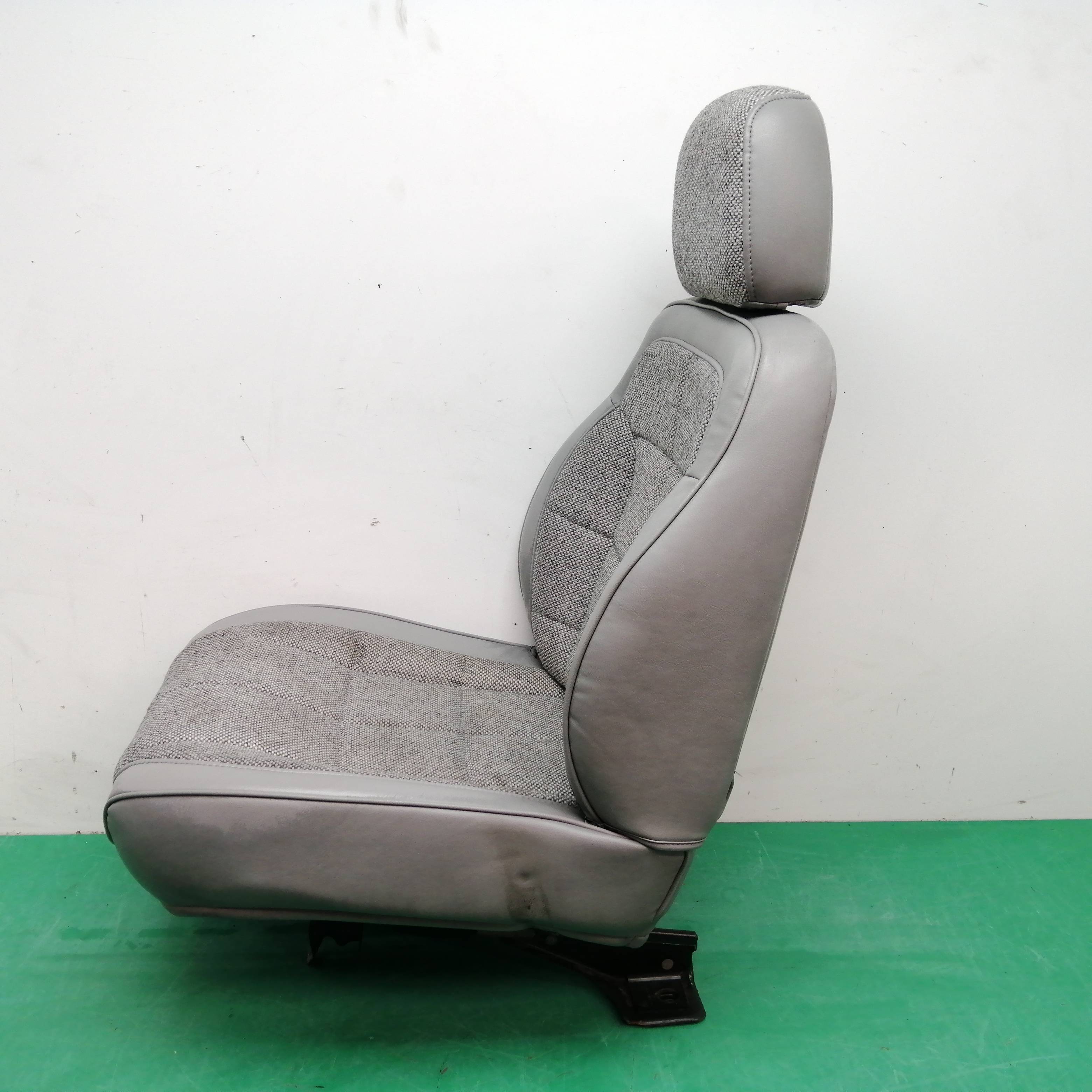 ASIENTO DELANTERO DERECHO