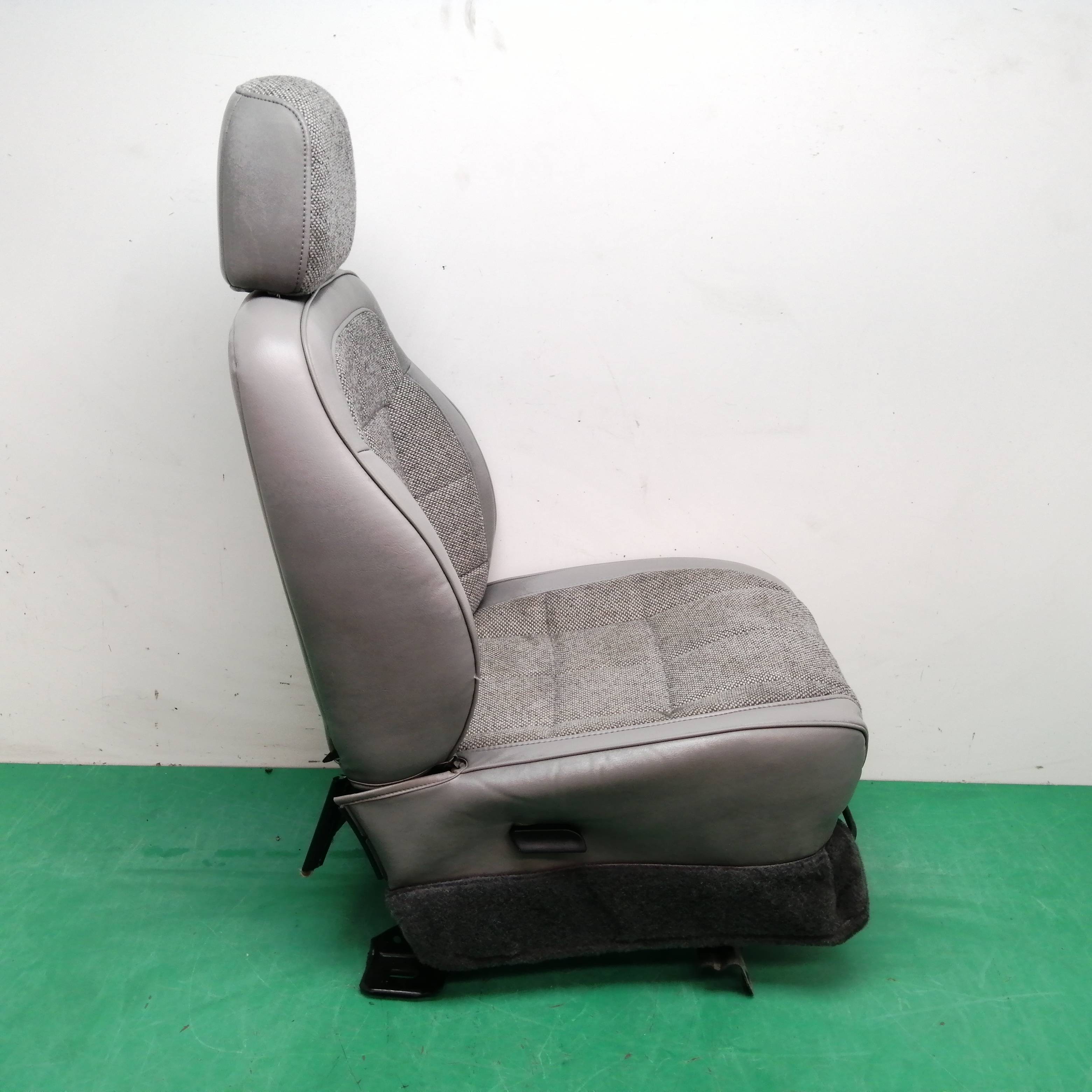 ASIENTO DELANTERO DERECHO