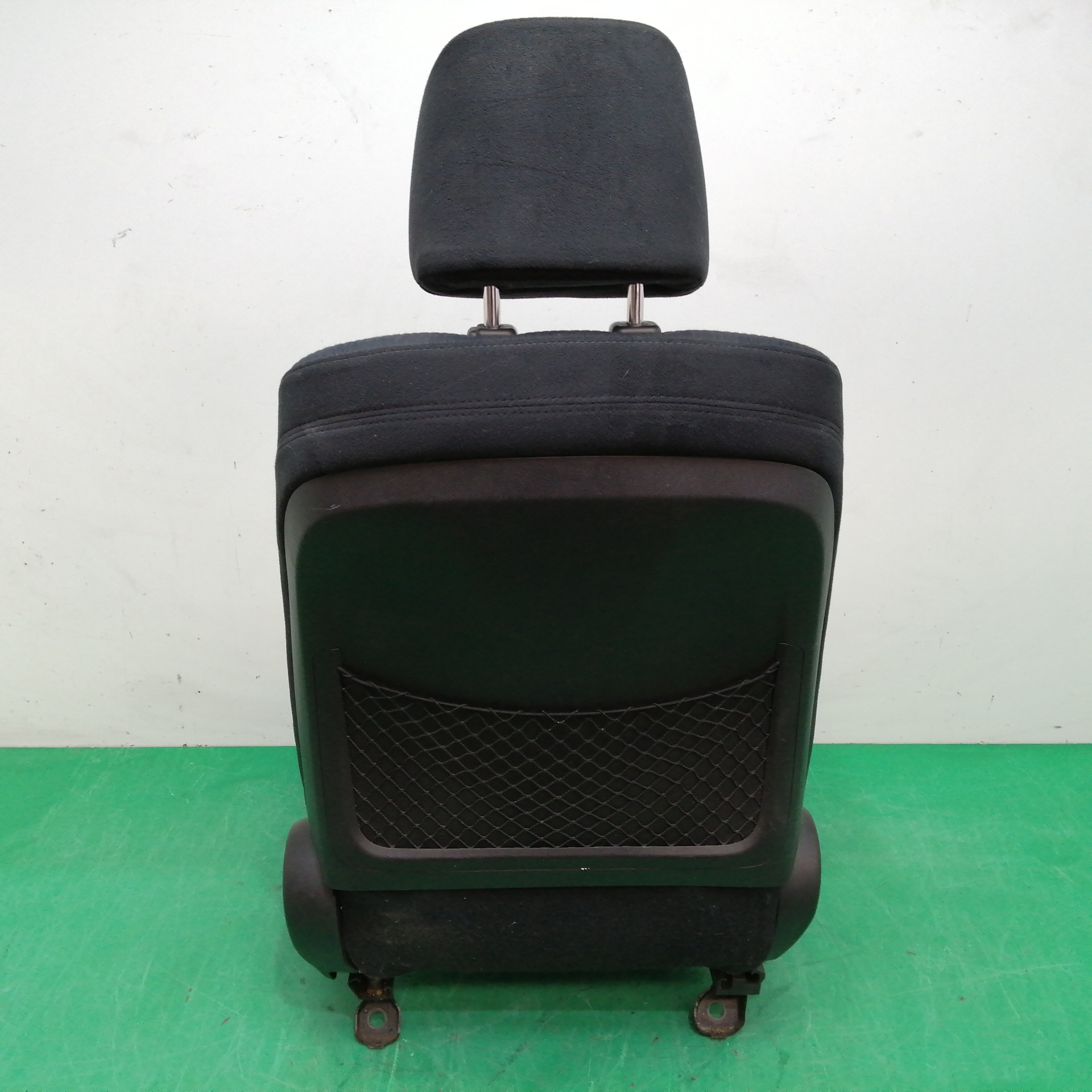 ASIENTO DELANTERO IZQUIERDO