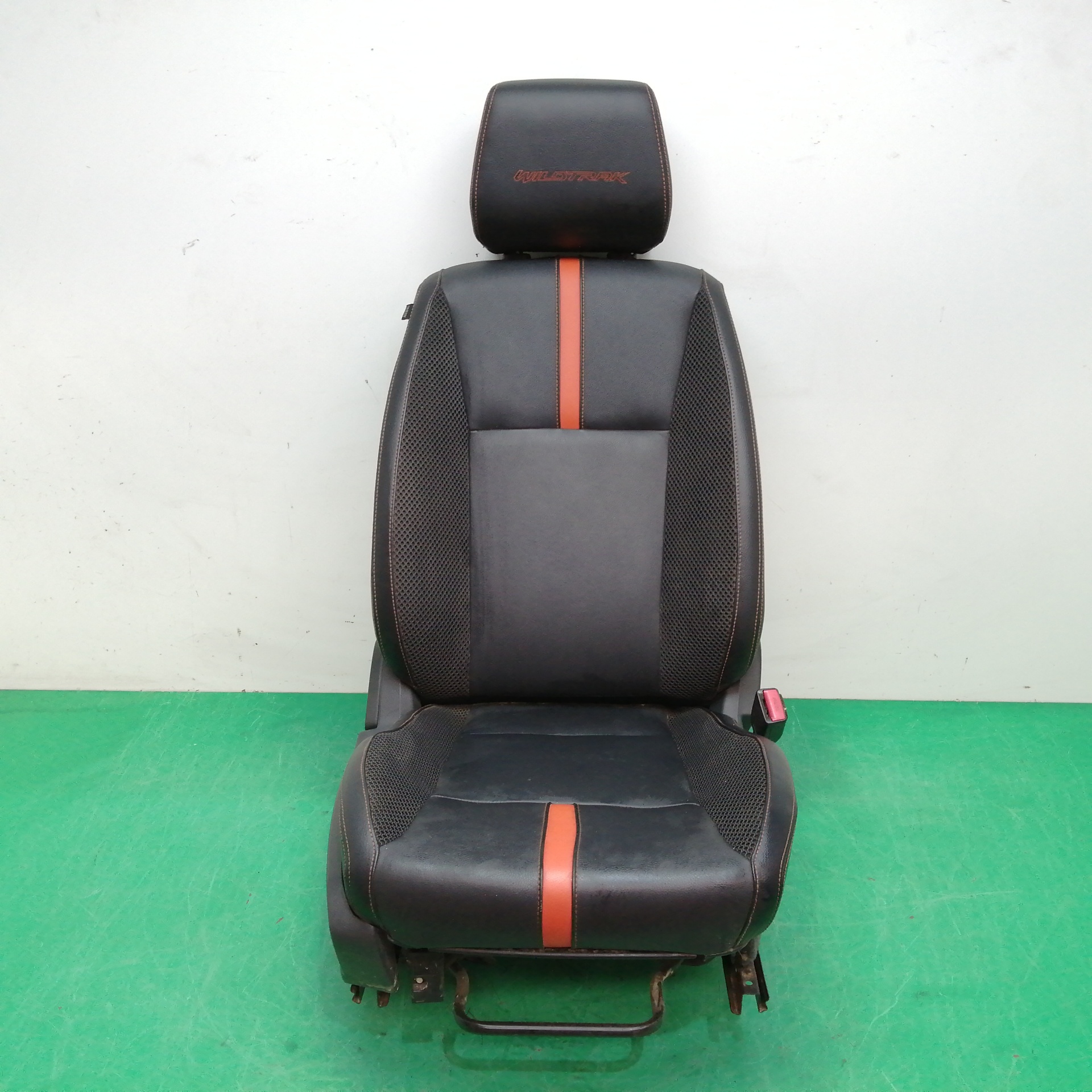 ASIENTO DELANTERO DERECHO