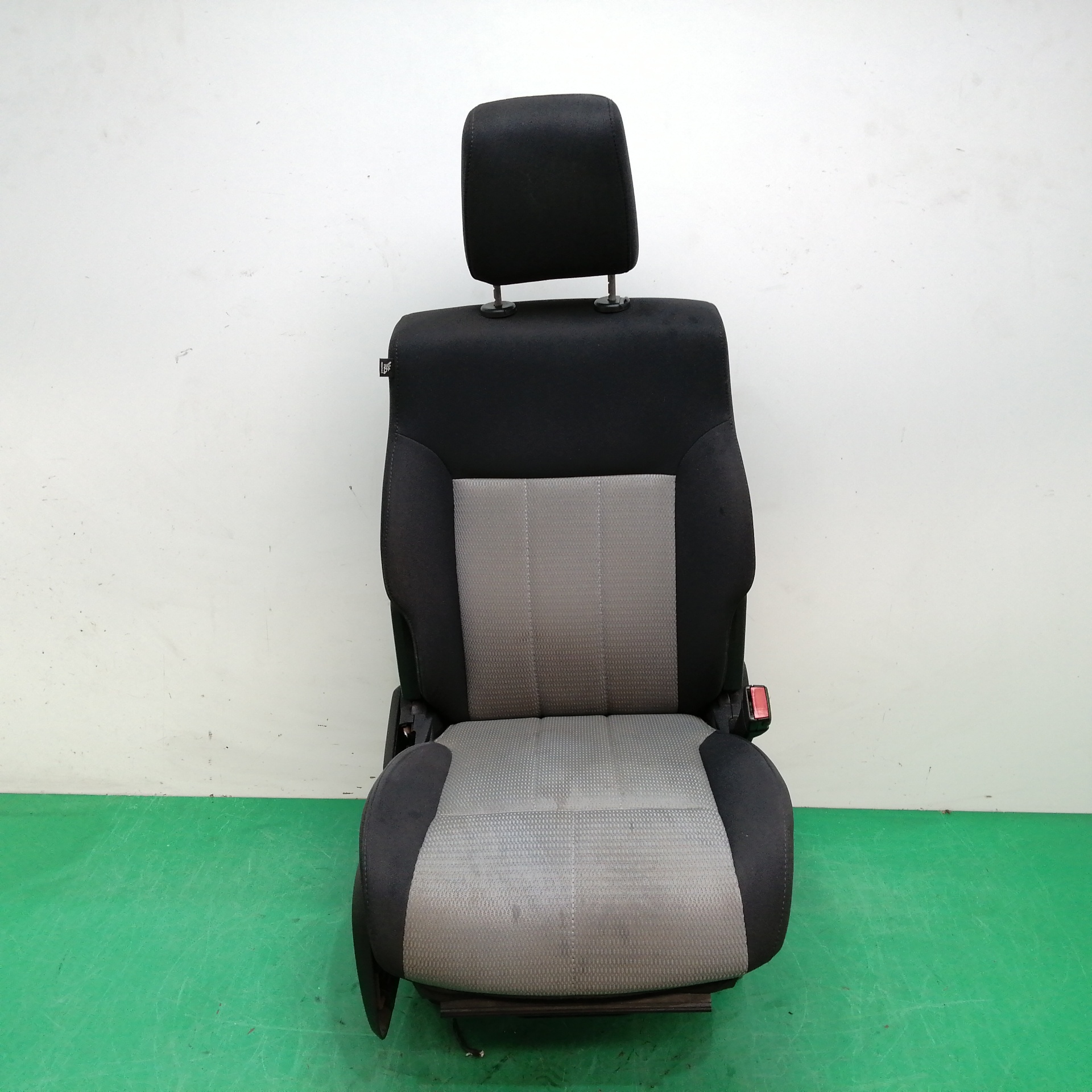 ASIENTO DELANTERO DERECHO